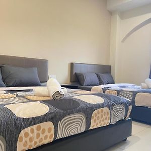Ze Xiang Hotel - Desa Jaya Ikea Self Check In